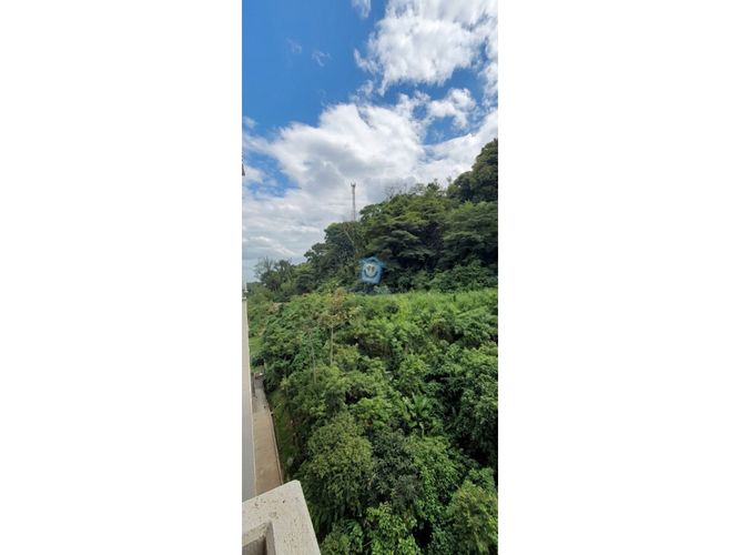 Apartamento de 2 alcobas en venta en Brisas De Las Americas, Pereira, 50 m² · foto 3 de 7