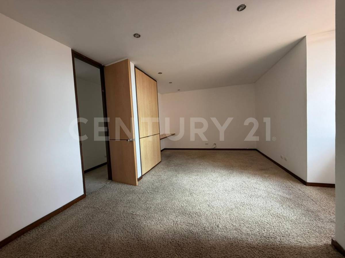 Apartamento en venta en El Refugio, Bogotá · foto 9 de 21