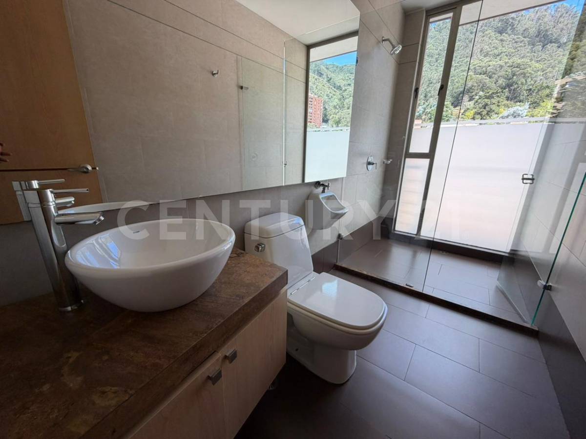 Apartamento en venta en El Refugio, Bogotá · foto 10 de 21