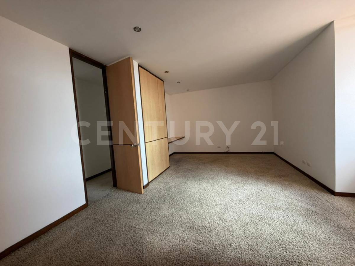 Apartamento en venta en El Refugio, Bogotá · foto 12 de 21