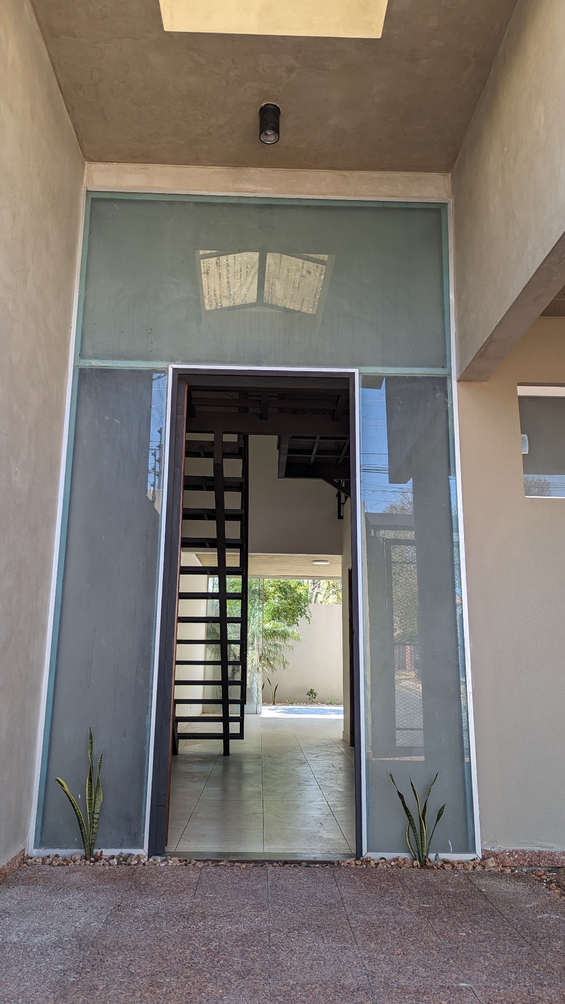 Exclusivo Dúplex en Venta en Luque, Barrio Villa Adela: A metros del Bourbon - foto 2