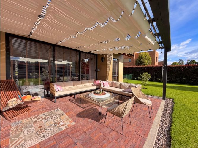 Casa de 4 alcobas en venta en Hacienda Fontanar, Chía, 302 m² · foto 4 de 21