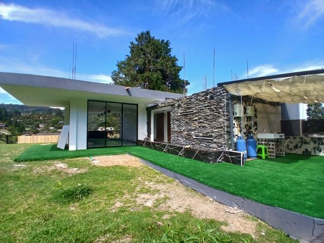 Casa de 3 alcobas en arriendo en Guarne, 250 m² · foto 13 de 14