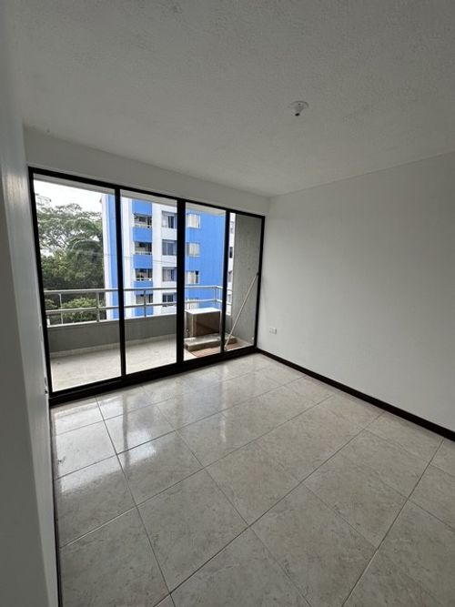 Apartamento de 3 alcobas en venta en Cañaveral, Floridablanca, 87 m² · foto 7 de 21