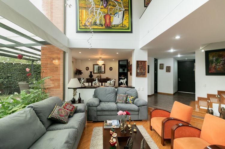 Casa de 4 alcobas en venta en Arrayanes, Bogotá, 273 m² · foto 6 de 24