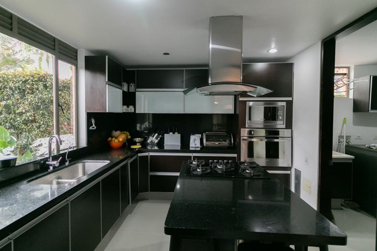 Casa de 4 alcobas en venta en Arrayanes, Bogotá, 273 m² · foto 9 de 24