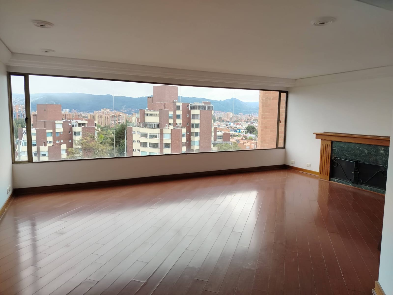 Apartamento en Arriendo en Colina Campestre, Bogotá