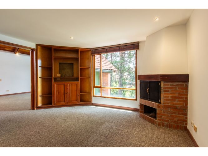 Casa de 4 alcobas en venta en Sierras Del Moral, Bogotá, 315 m² · foto 3 de 19