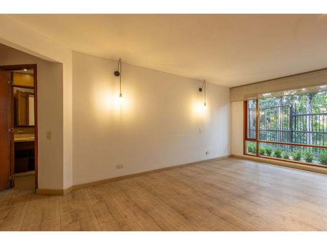 Casa de 4 alcobas en venta en Sierras Del Moral, Bogotá, 315 m² · foto 5 de 19