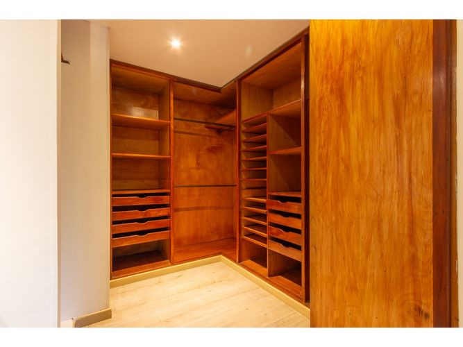 Casa de 4 alcobas en venta en Sierras Del Moral, Bogotá, 315 m² · foto 10 de 19