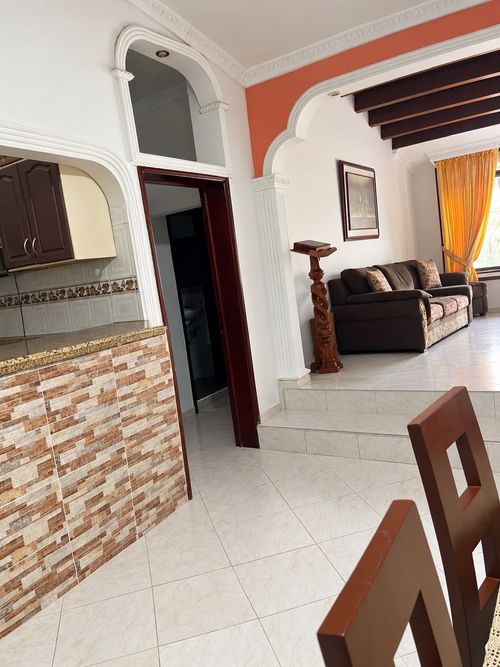 Casa de 4 alcobas en venta en Puerta Del Sol, Bucaramanga, 230 m² · foto 14 de 19