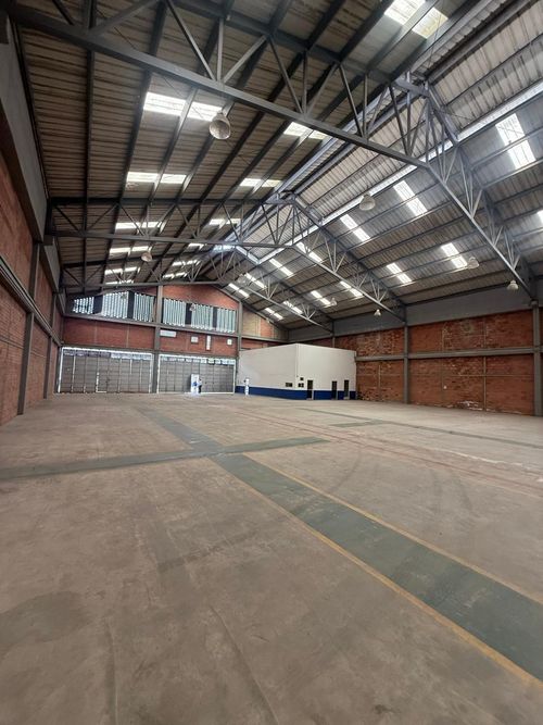 Bodega en arriendo en Zn. Industrial, Bucaramanga, 1440 m² · foto 9 de 12