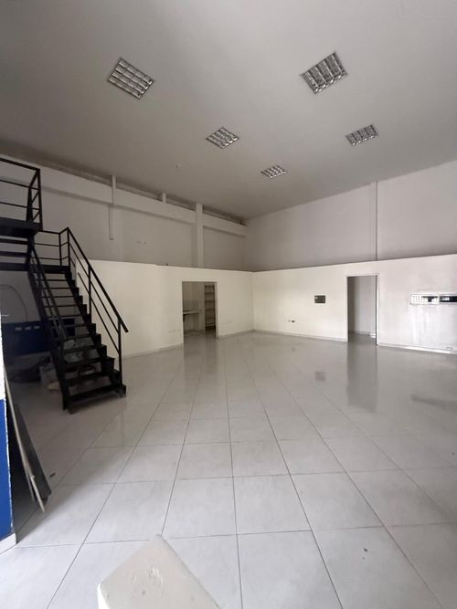 Bodega en arriendo en Zn. Industrial, Bucaramanga, 1440 m² · foto 11 de 12