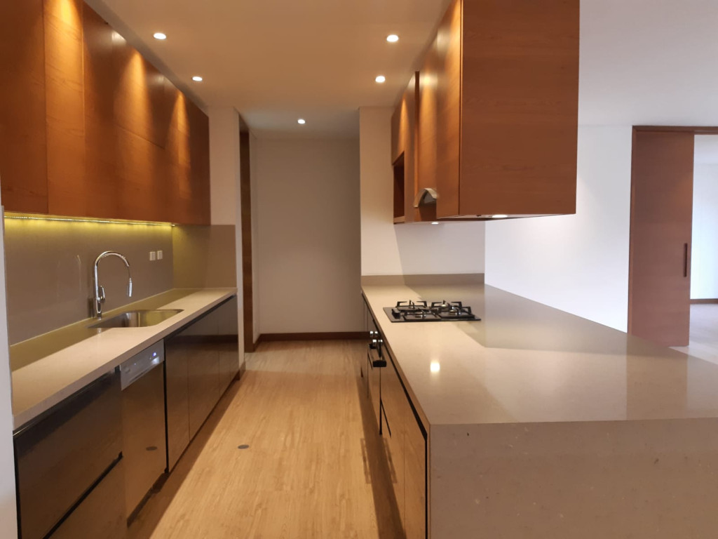 Apartamento en venta en Santa Barbara Alta, Bogotá · foto 13 de 24
