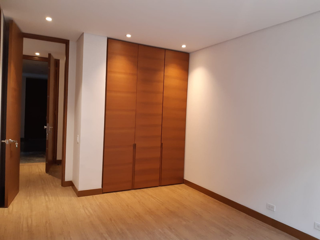 Apartamento en venta en Santa Barbara Alta, Bogotá · foto 17 de 24