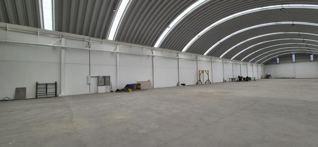 Bodega en arriendo en Siberia, Cota, 2200 m² · foto 3 de 16