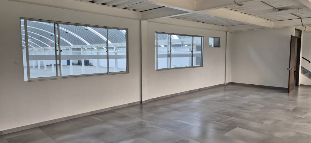 Bodega en arriendo en Siberia, Cota, 2200 m² · foto 12 de 16