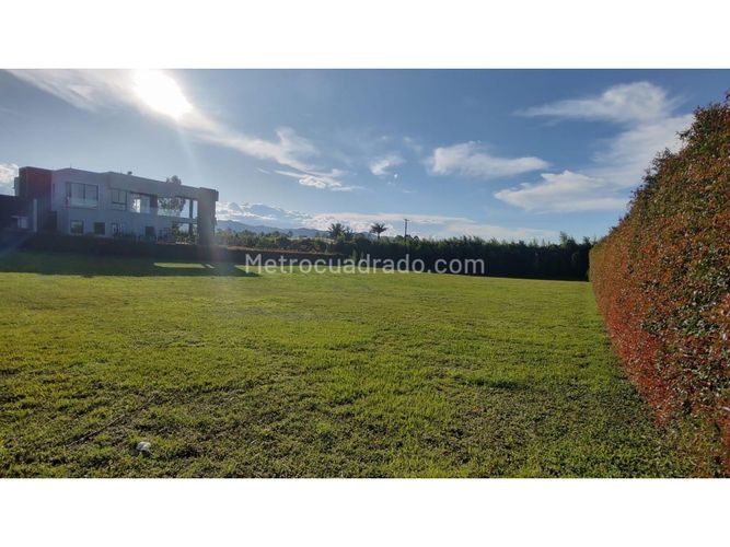 Lote en venta en Barro Blanco, Rionegro, 3351 m² · foto 2 de 6