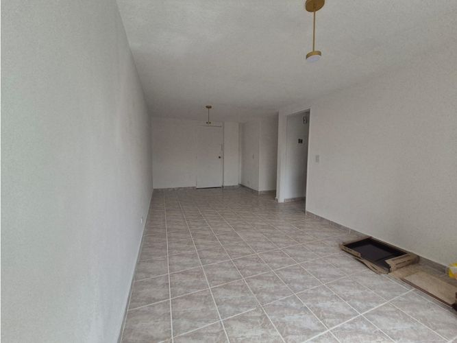 Apartamento de 3 alcobas en venta en Castropol, Medellín, 84 m² · foto 2 de 7