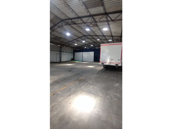 Bodega en arriendo en Barranquilla, 600 m² · foto 4 de 12