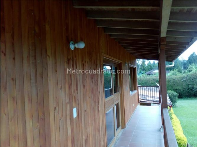 Finca en venta en Playa Rica-Rancheria, Guarne, 470 m² · foto 5 de 18