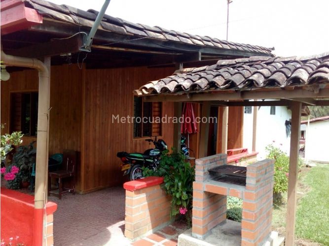Finca en venta en Playa Rica-Rancheria, Guarne, 470 m² · foto 13 de 18