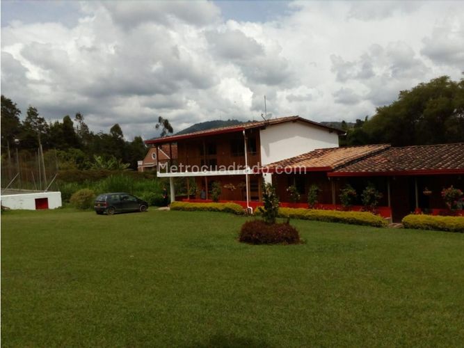 Finca en venta en Playa Rica-Rancheria, Guarne, 470 m² · foto 17 de 18