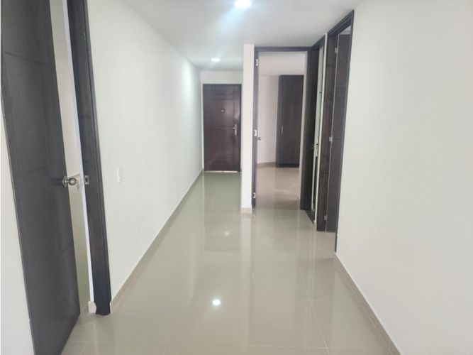 Apartamento de 3 alcobas en venta en Entre Amigos, Sabaneta, 119 m² · foto 3 de 8