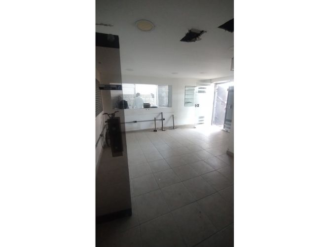 Bodega en arriendo en Los Olivos I, Barranquilla, 700 m² · foto 7 de 7