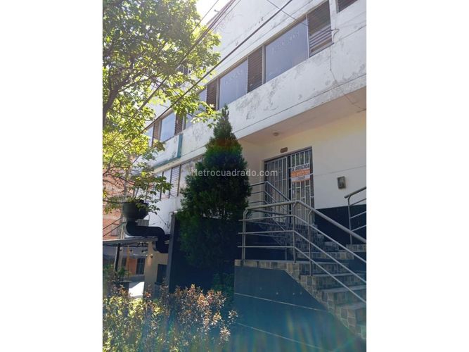 Local en arriendo en Cabañas, Bello, 140 m² · foto 6 de 7