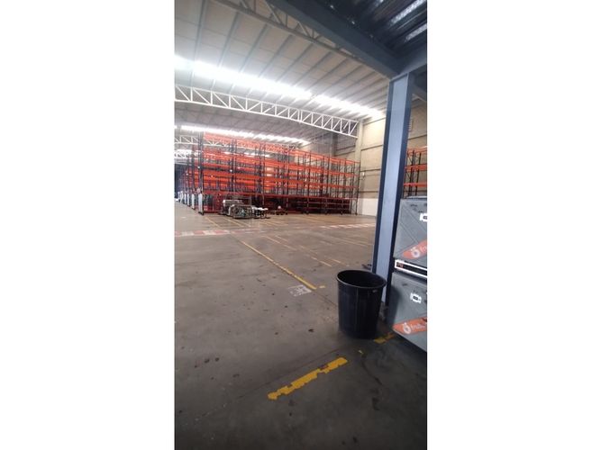 Bodega en arriendo en Ub. Altos De Parque, Barranquilla, 1000 m² · foto 5 de 9