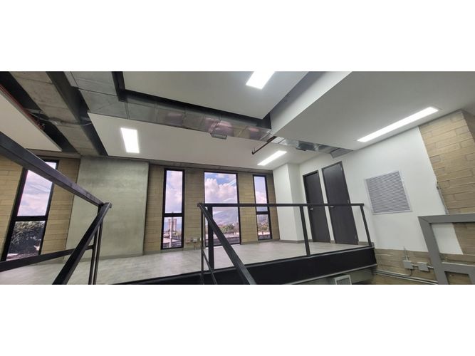 Oficina en arriendo en La Aguacatala, Medellín, 200 m² · foto 11 de 11