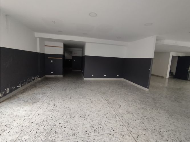 Local en arriendo en Santa María De Los Ángeles, Medellín, 487 m² · foto 11 de 24