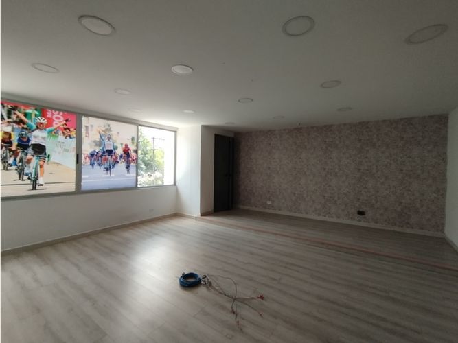 Local en arriendo en Santa María De Los Ángeles, Medellín, 487 m² · foto 14 de 24