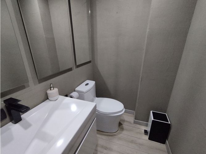 Local en arriendo en Santa María De Los Ángeles, Medellín, 487 m² · foto 16 de 24