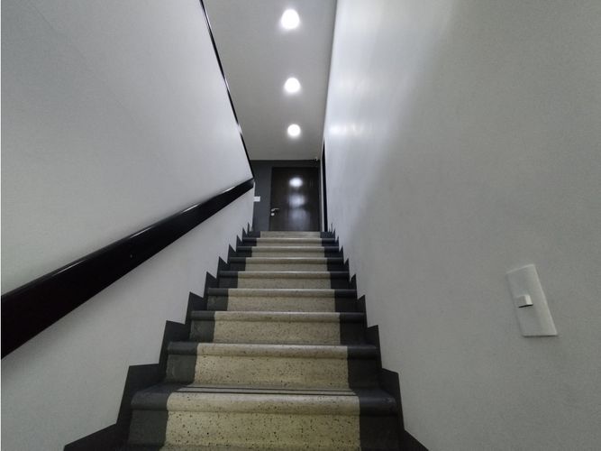 Local en arriendo en Santa María De Los Ángeles, Medellín, 487 m² · foto 17 de 24