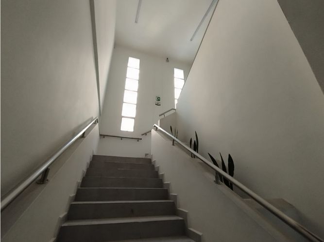 Local en arriendo en Carlos E Restrepo, Medellín, 345 m² · foto 8 de 9