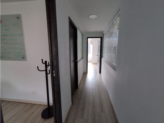 Local en arriendo en Santa María De Los Ángeles, Medellín, 487 m² · foto 21 de 24