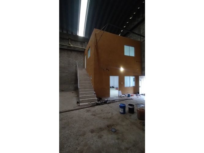 Bodega en arriendo en Siete De Abril, Barranquilla, 800 m² · foto 4 de 12