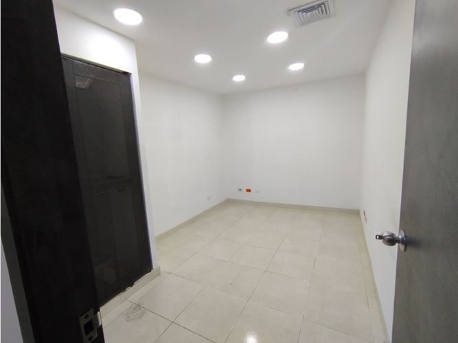 Local en arriendo en Santa María De Los Ángeles, Medellín, 487 m² · foto 24 de 24