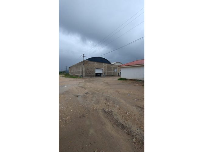 Bodega en arriendo en Siete De Abril, Barranquilla, 800 m² · foto 6 de 12