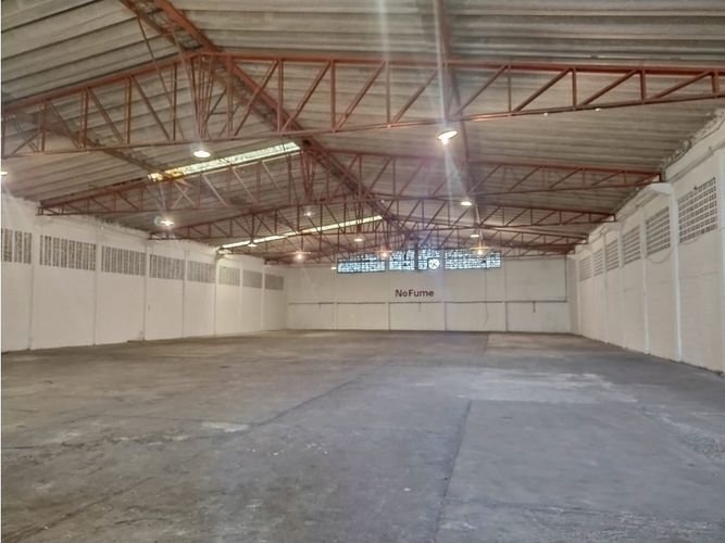 Bodega en arriendo en La Concepcion, Barranquilla, 1787 m² · foto 3 de 6