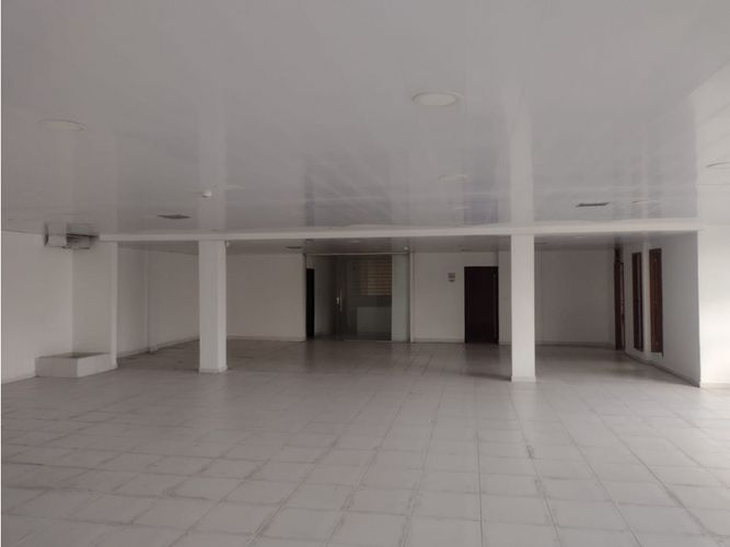 Bodega en arriendo en La Concepcion, Barranquilla, 1787 m² · foto 6 de 6