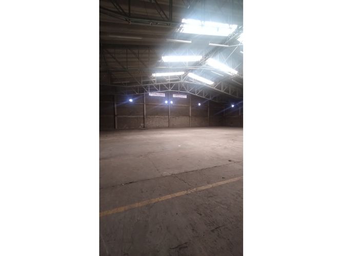 Bodega en arriendo en La Concepcion, Barranquilla, 2000 m² · foto 3 de 6