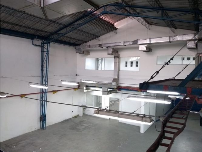 Bodega en arriendo en Colon, Medellín, 620 m² · foto 4 de 10