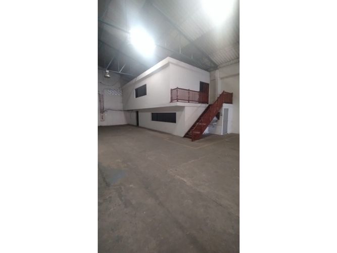 Bodega en arriendo en La Concepcion, Barranquilla, 954 m² · foto 3 de 6