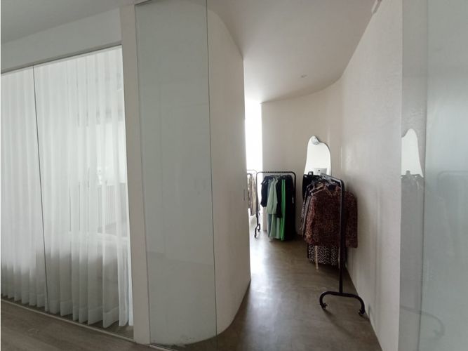 Oficina en arriendo en Las Lomas, Medellín, 70 m² · foto 2 de 10