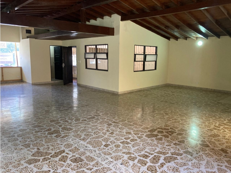 Commercial Space in Calasanz (160 m²) for Sale - 2