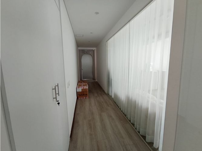 Oficina en arriendo en Las Lomas, Medellín, 70 m² · foto 4 de 10