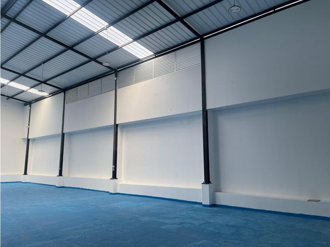 Bodega en arriendo en Chiquinquira, Barranquilla, 400 m² · foto 3 de 8